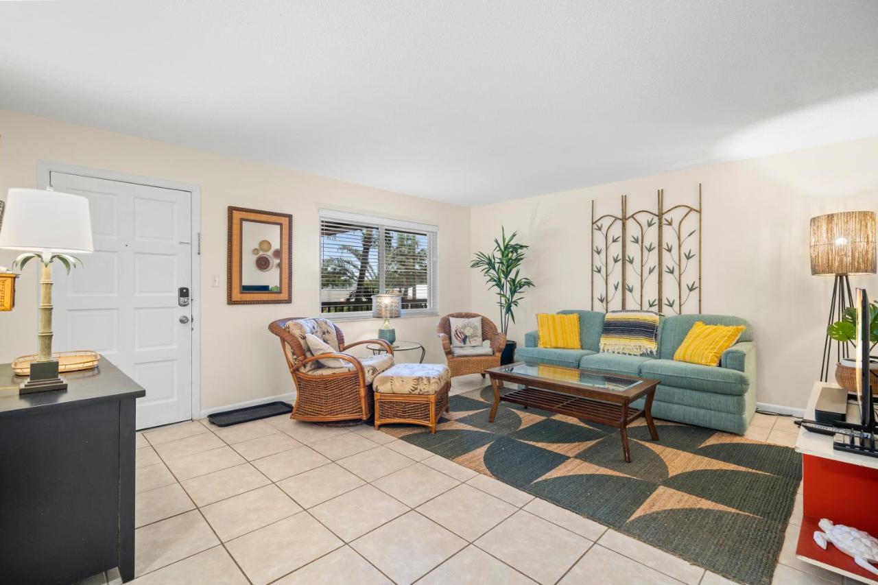 Waves 18 Apartment St. Pete Beach Luaran gambar