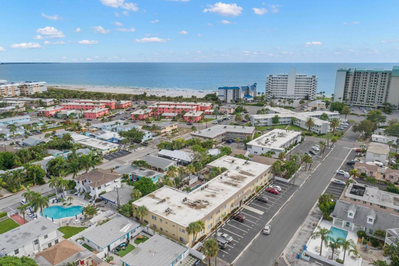 Waves 18 Apartment St. Pete Beach Luaran gambar