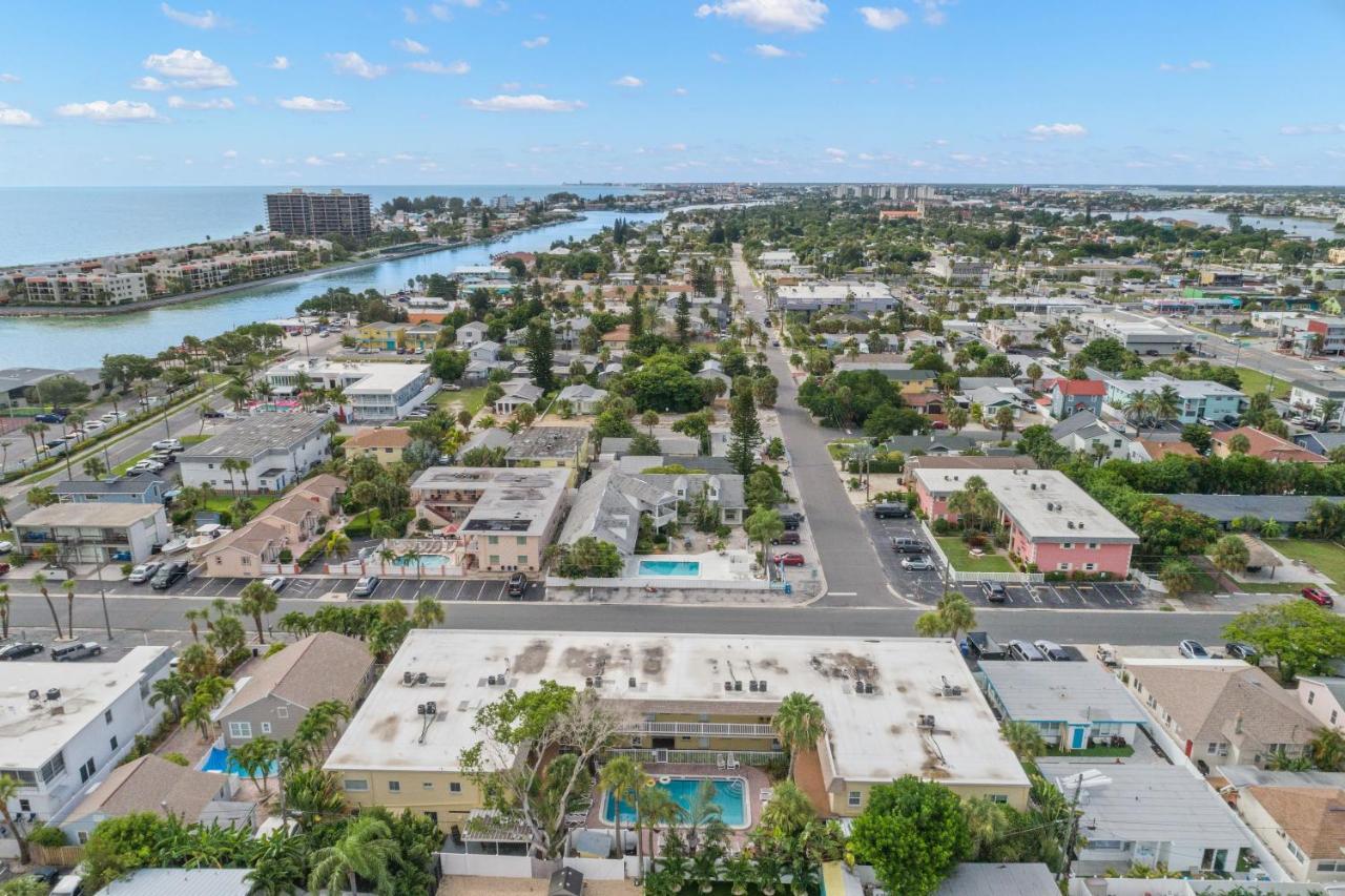 Waves 18 Apartment St. Pete Beach Luaran gambar
