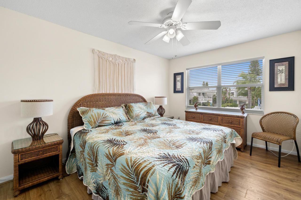Waves 18 Apartment St. Pete Beach Luaran gambar